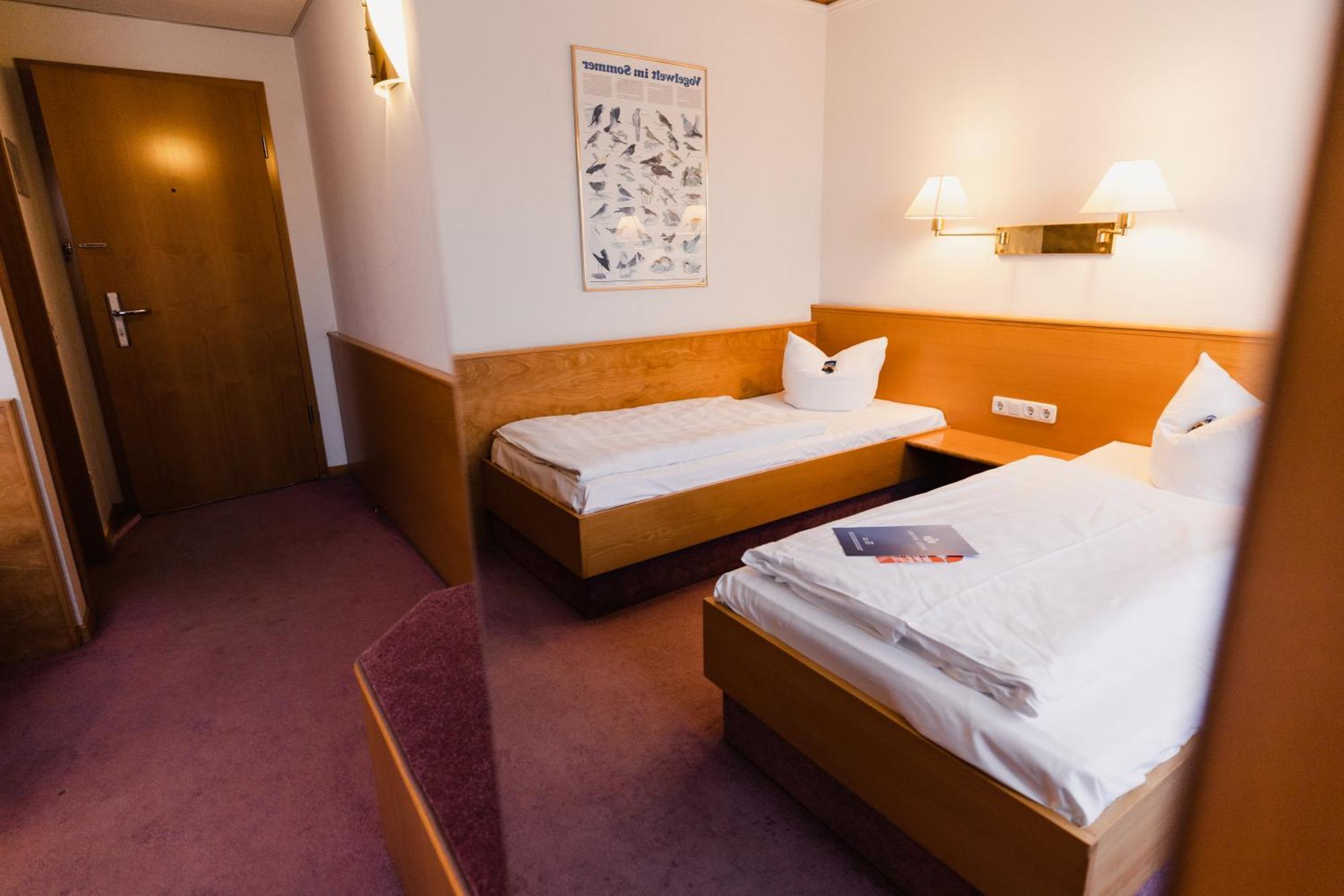 Hotel Bavaria Brehna Luaran gambar